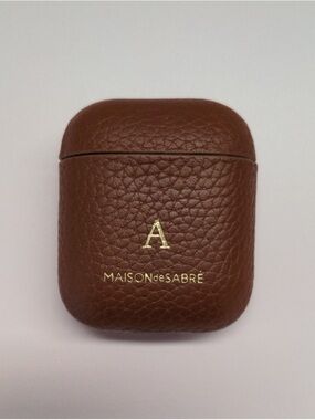 Maison de Sabre Leather AirPods Case - Walnut Brown